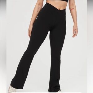 TALL OFFLINE By Aerie Real Me High Waisted Crossover Flare Legging